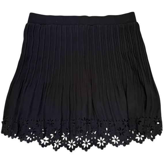 Mango black mini skirt size U.S. small in excellent condition - Picture 1 of 3